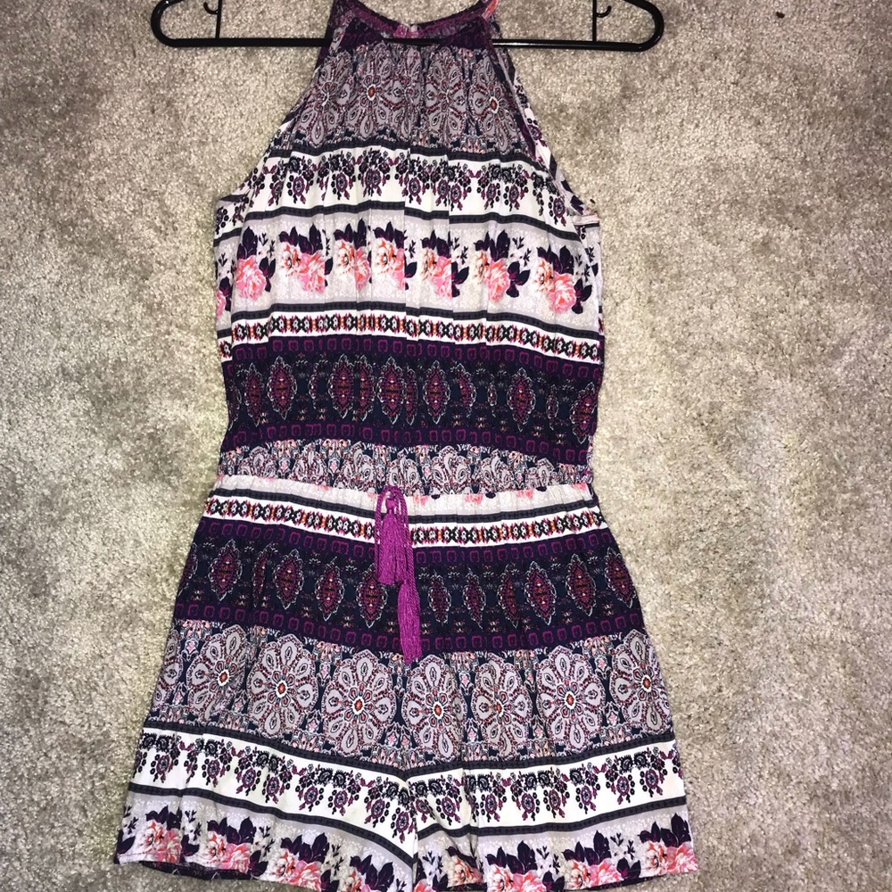 New Romper ⬇️SALE♥️ Open To All Offers